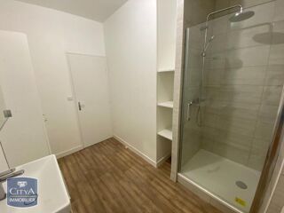  Appartement à louer 1 pièce 46 m²