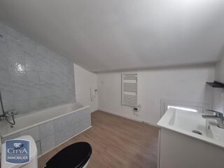  Appartement à louer 3 pièces 49 m²