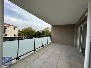  Appartement à louer 3 pièces 61 m²
