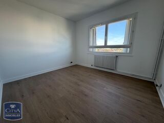  Appartement � louer 4 pi�ces 77 m�