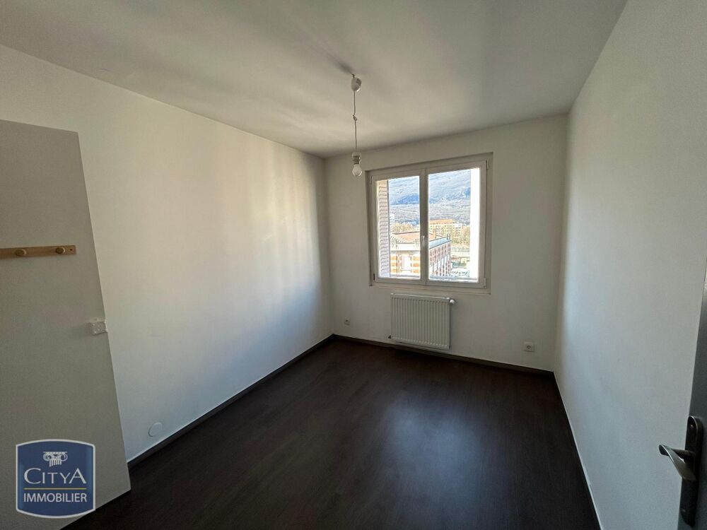 À LOUER : Appartement T4 situé dans la charmante ville d....