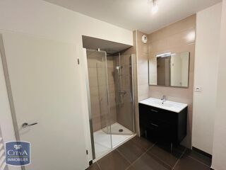 location Appartement - 3 pièce(s) - 61 m² Saint-Cyr-sur-Loire (37540)
