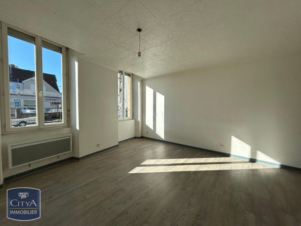 À LOUER : Appartement T1 situé à Grenoble. Ce bien en re....
