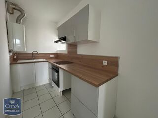  Appartement à louer 3 pièces 80 m²