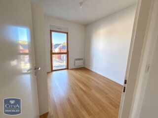  Appartement à louer 3 pièces 78 m²