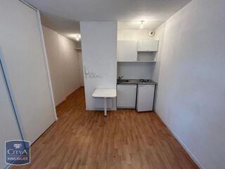  Appartement à louer 1 pièce 19 m²