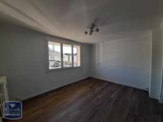 Appartement à louer 3 pièces 55 m²