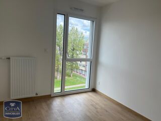  Appartement à louer 3 pièces 74 m²