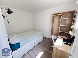  Appartement à louer 4 pièces 65 m²