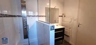  Appartement à louer 2 pièces 63 m²