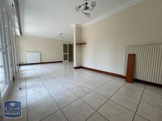  Appartement à louer 3 pièces 82 m²