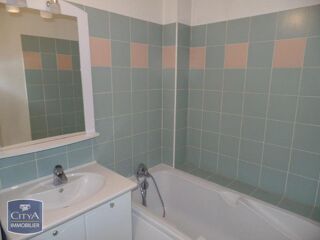  Appartement à louer 3 pièces 64 m²