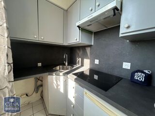  Appartement à louer 2 pièces 27 m²