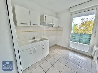 location Appartement - 2 pièce(s) - 52 m² Saint-Priest-en-Jarez (42270)