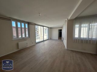  Appartement à louer 4 pièces 99 m²