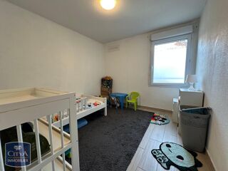  Appartement � louer 4 pi�ces 78 m� Avignon