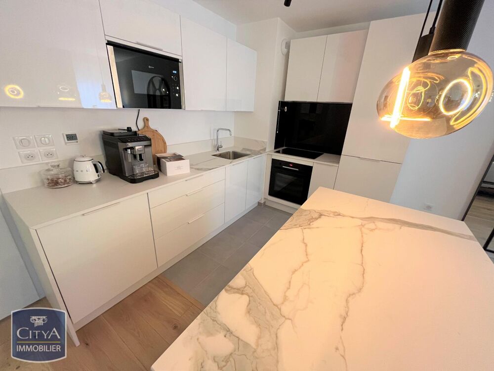 location Appartement - 3 pièce(s) - 71 m² Lille (59000)