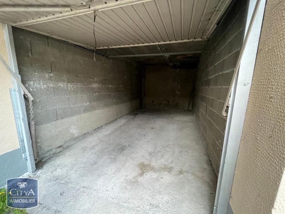 À LOUER : Appartement T1 situé à Tulle, dans le départem....