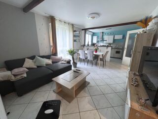  Appartement à louer 4 pièces 81 m²