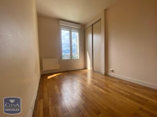  Appartement à louer 3 pièces 65 m²