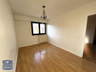  Appartement à louer 2 pièces 51 m²