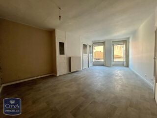  Appartement à louer 3 pièces 96 m²