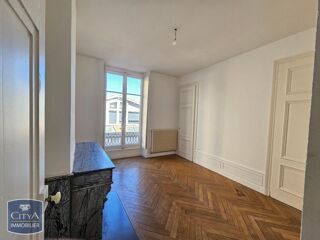  Appartement à louer 3 pièces 67 m²