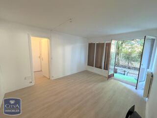  Appartement à louer 2 pièces 44 m²