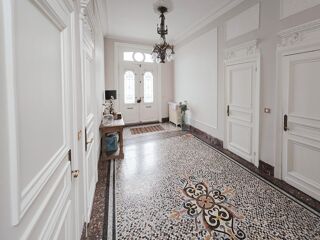  Maison � vendre 9 pi�ces 320 m�