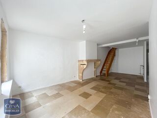  Appartement à louer 4 pièces 79 m²