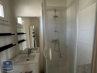  Appartement à louer 4 pièces 63 m²