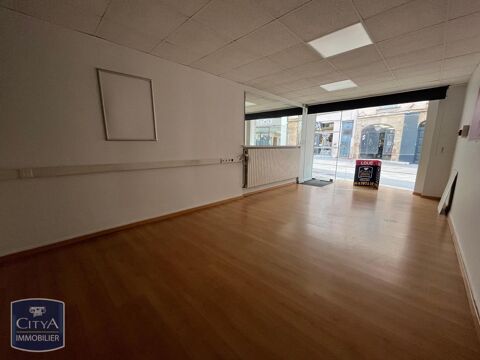 &Agrave; louer - Local commercial 60 m&sup2; - M&acirc;con Situ&eacute; &agrave; M&acirc;co... 1000 71000 Macon