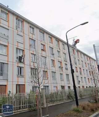  Parking / Garage à louer 