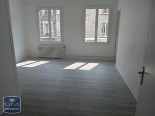  Appartement à louer 3 pièces 56 m²