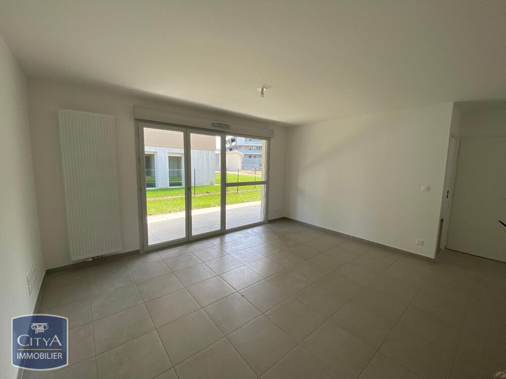 location Appartement - 2 pièce(s) - 47 m² Saint-Genis-Pouilly (01630)