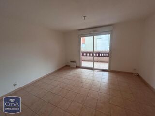  Appartement à louer 2 pièces 45 m²
