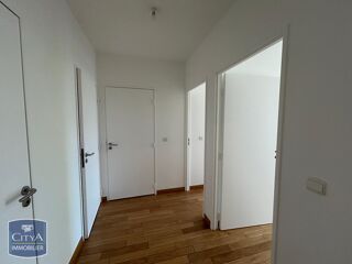  Appartement à louer 4 pièces 116 m²