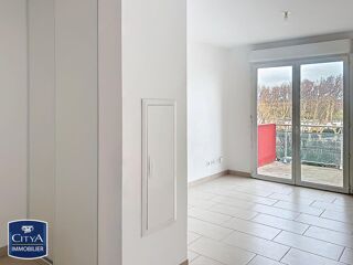  Appartement à louer 2 pièces 34 m²