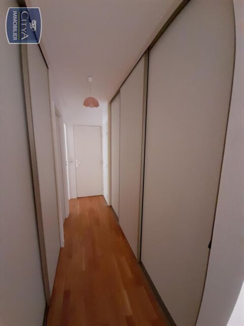  Appartement � louer 3 pi�ces 84 m�