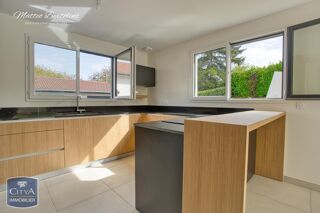  Maison à louer 5 pièces 121 m²