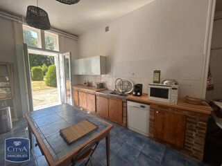  Appartement à louer 4 pièces 203 m²