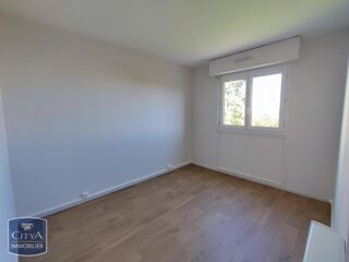  Appartement à louer 3 pièces 58 m²
