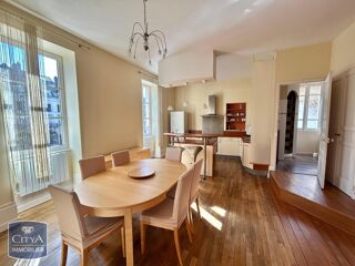  Appartement à louer 2 pièces 67 m²