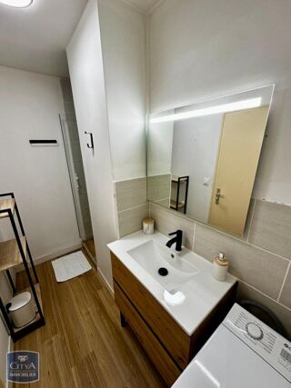  Appartement à louer 2 pièces 27 m²
