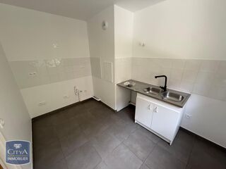  Appartement � louer 4 pi�ces 80 m�
