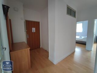  Appartement à louer 3 pièces 66 m²