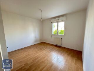  Appartement à louer 3 pièces 71 m²