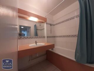  Appartement à louer 3 pièces 63 m²