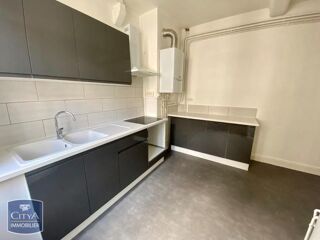  Appartement à louer 4 pièces 97 m²