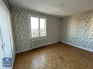  Appartement à louer 3 pièces 74 m²